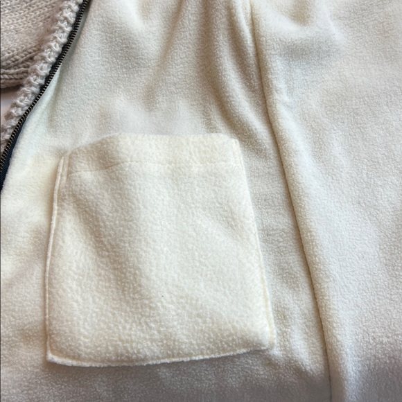 Elizabeth Sweater Fair Isle Fleece Lined Wool Knit Beige & Red  Coat/Sweater M - Picture 10 of 11